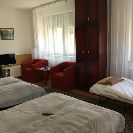 Guest house Avas